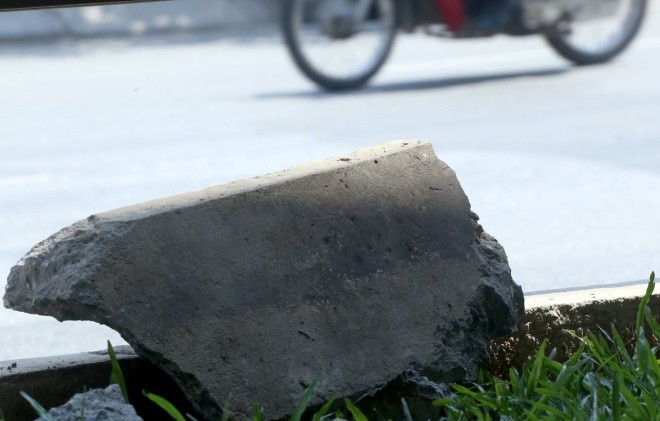 'Bẫy tử thần' ở cầu cạn Vành đai 3 Hà Nội - ảnh 7