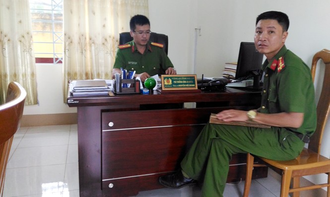 Vợ phó công an xã đánh ghen kinh hoàng ngoài đường - ảnh 1
