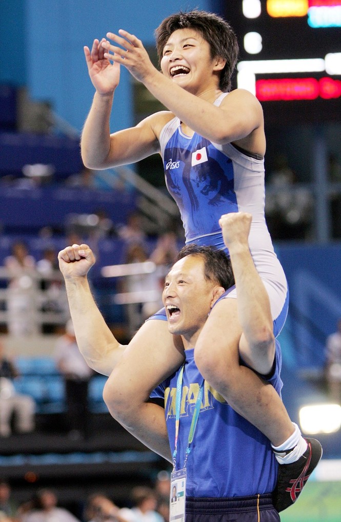 Kỷ lục gia Olympic rơi lệ bên di ảnh của mẹ - ảnh 9