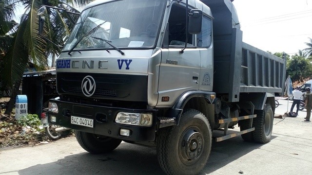 BẢN TIN ATGT: Người đàn ông bị container cán chết lúc sáng sớm - ảnh 5