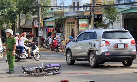 BẢN TIN ATGT: Ô tô “điên” lấn làn tông chết hai nữ sinh THPT - ảnh 6