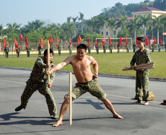Mục kích đặc công chống khủng bố khổ luyện - ảnh 7