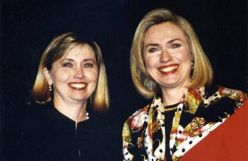 Người phụ nữ chuyên đóng giả Hillary Clinton - ảnh 1