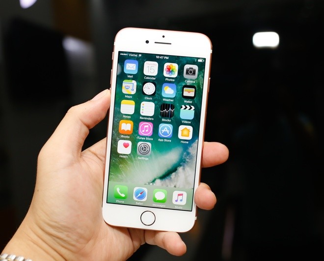 Đập hộp iPhone 7 đầu tiên về Việt Nam - ảnh 4