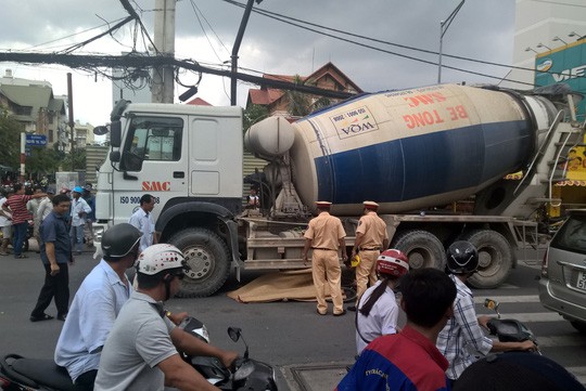 BẢN TIN ATGT: Bị ô tô tông chết vì đột ngột quay xe - ảnh 2