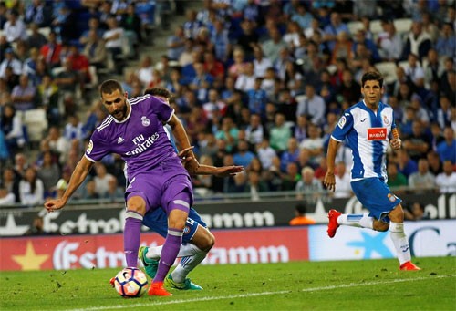 Real tái chiếm vị trí số một Liga dù mất Ronaldo và Bale - ảnh 2