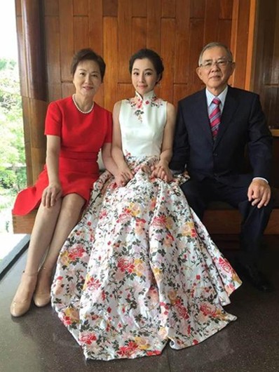 Mỹ nhân 'Hoa oải hương' nghẹn ngào trong ngày cưới - ảnh 2