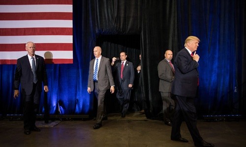 Trump và những ngày thức trắng trước thềm bầu cử - ảnh 2