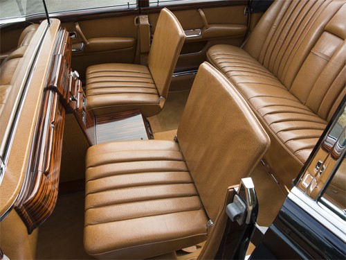 Mercedes 600 Pullman Landaulet - limo tổng thống hàng hiếm - ảnh 6