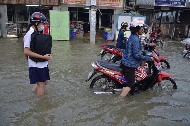 triều cường ở sài gòn - ảnh 8