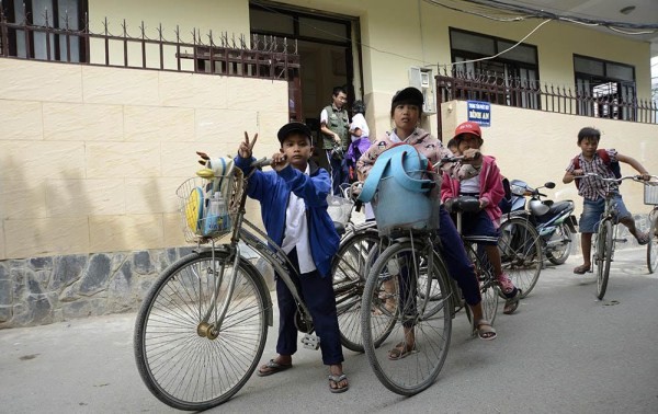 Lớp học giữa Sài Gòn không biết “mùi học thêm“ - ảnh 10