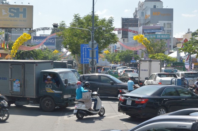Giải pháp nào “gỡ” kẹt xe cho Tân Sơn Nhất? - ảnh 5