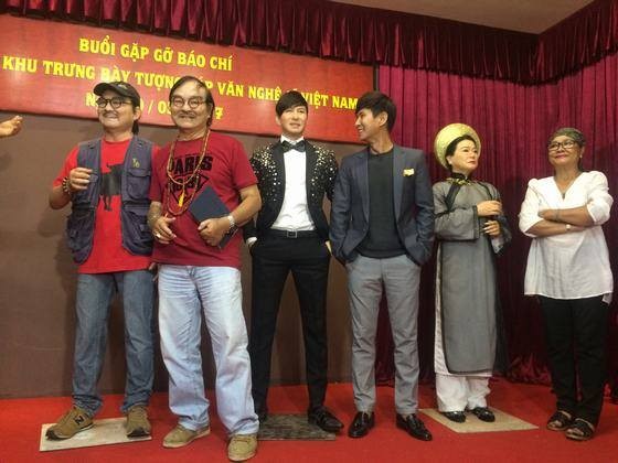 bảo tàng sáp hòa bình - ảnh 1