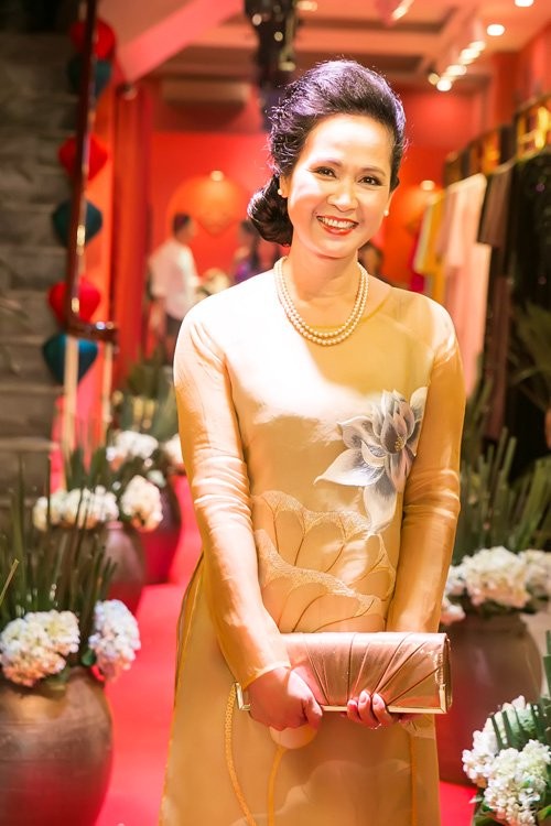 diễn viên lan hương - ảnh 1