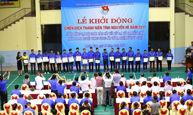 Khởi động Chiến dịch tình nguyện Hè 2017 - ảnh 1