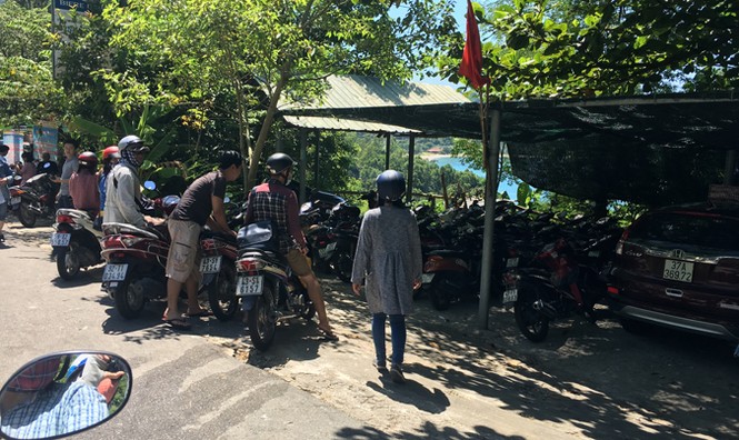 Người dân Đà Nẵng ùn ùn kéo về Sơn Trà tránh nóng - ảnh 6