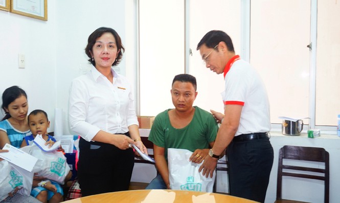 “Tình người Vàm cỏ” góp hơn 500 đơn vị máu - ảnh 2