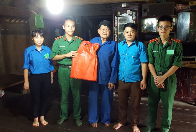 Tri ân người có công, giúp dân xây dựng nông thôn mới - ảnh 9