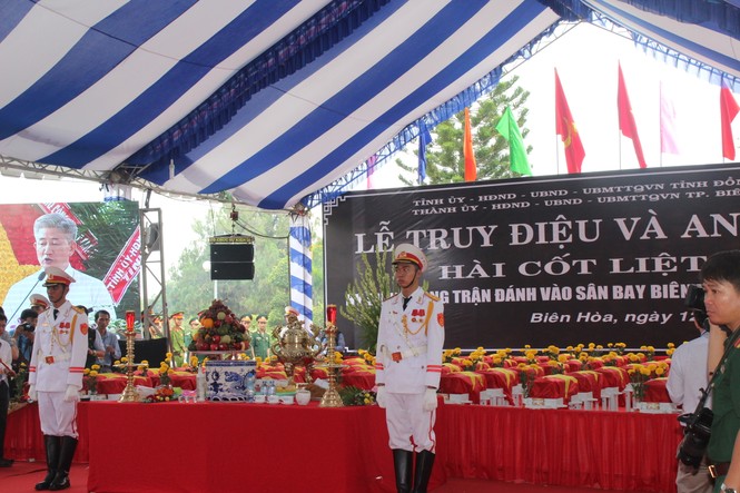 Rưng rưng lễ truy điệu 72 liệt sĩ hy sinh tại sân bay Biên Hòa - ảnh 4