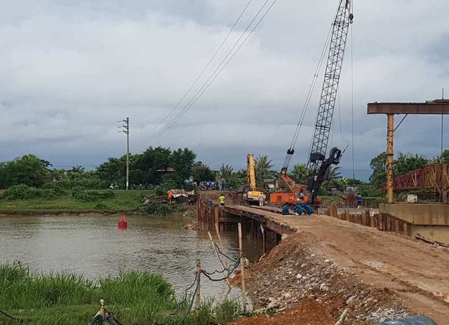 Công an vào cuộc vụ tàu đâm sập cầu ở Thanh Hóa - ảnh 2