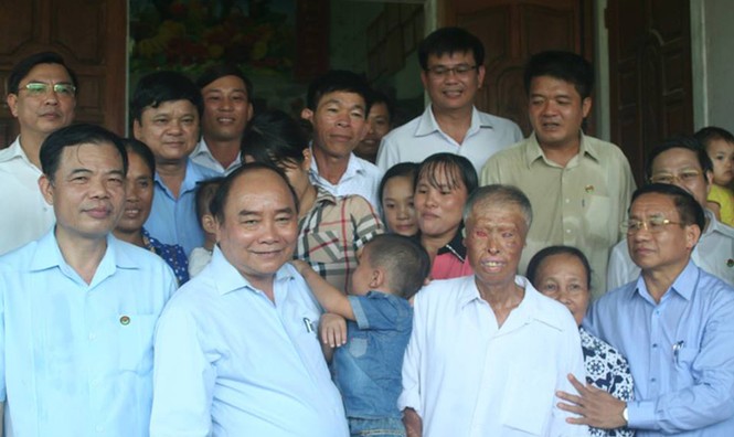 Thủ tướng Nguyễn Xuân Phúc dâng hương tại Khu di tích Ngã ba Đồng Lộc - ảnh 1