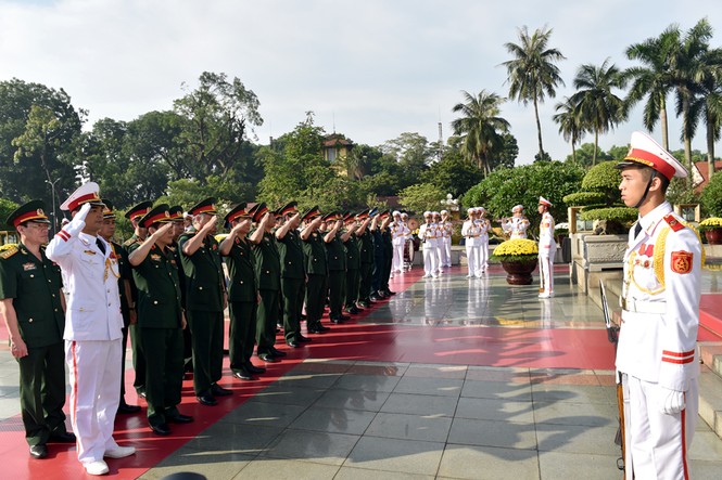 Lãnh đạo Đảng, Nhà nước dâng hương tưởng niệm các anh hùng liệt sĩ - ảnh 6