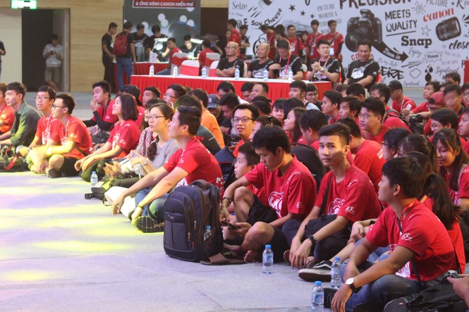 1.200 thí sinh Đà Nẵng tranh tài tại Canon PhotoMarathon 2017 - ảnh 2