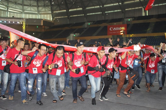 1.200 thí sinh Đà Nẵng tranh tài tại Canon PhotoMarathon 2017 - ảnh 4