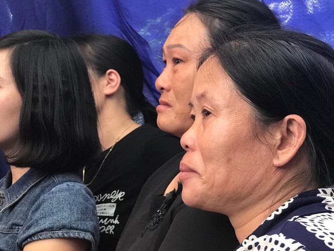 Khóc nghẹn tiễn đưa nhà báo Đinh Hữu Dư - ảnh 12