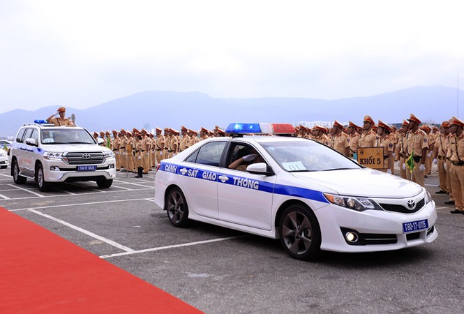 Gần 1.000 cảnh sát giao thông ra quân bảo vệ APEC - ảnh 3