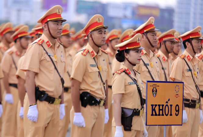 Gần 1.000 cảnh sát giao thông ra quân bảo vệ APEC - ảnh 7