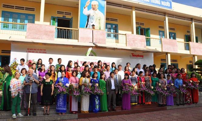 Rơi lệ trước những tấm gương vượt khó phi thường - ảnh 6