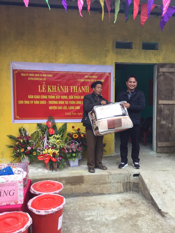 Khánh thành, bàn giao nhà tình nghĩa cho thương binh nghèo - ảnh 1