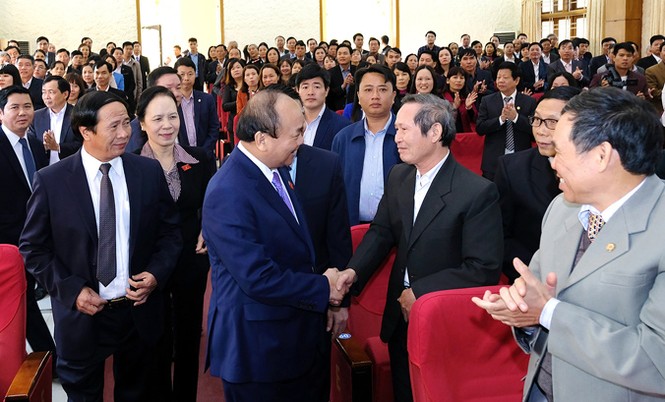 Thủ tướng Nguyễn Xuân Phúc: Xử lý kỷ luật nếu để người dân thiếu đói - ảnh 2