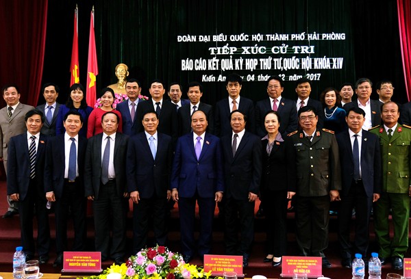 Thủ tướng Nguyễn Xuân Phúc: Xử lý kỷ luật nếu để người dân thiếu đói - ảnh 3