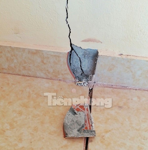 Trường 16 tỷ chưa hoàn thiện đã nứt toác - ảnh 3