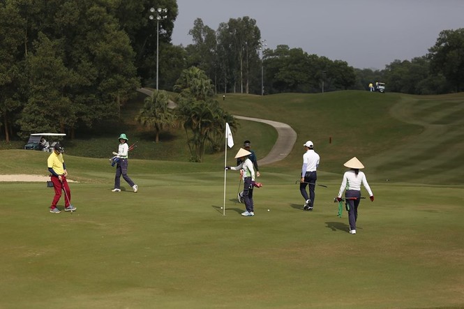 'Săn' giải thưởng khủng ở Golf Tiền Phong Championship 2017 - ảnh 1