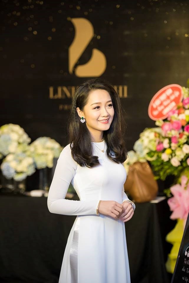Nhan sắc của Thu Hà - MC thời sự từng thi hoa hậu - ảnh 3