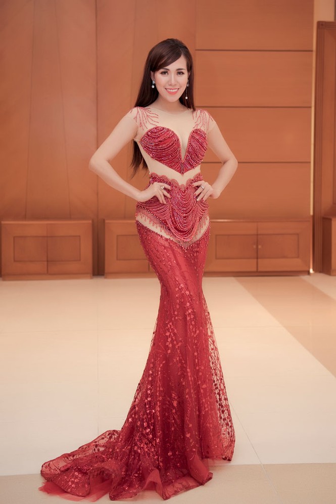 Mai Thỏ đeo cánh thiên thần khoe đường cong quyến rũ - ảnh 2