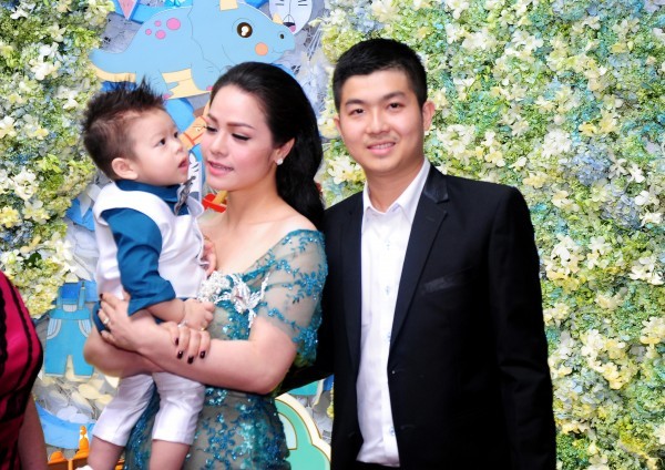 Nhật Kim Anh khóc nức nở khi nhắc đến cha mẹ - ảnh 4