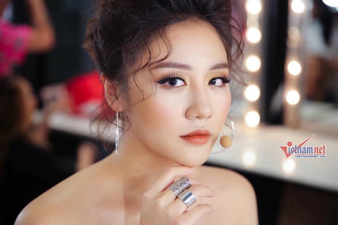 Văn Mai Hương lần đầu dốc hết tâm sự về cuộc tình đã qua - ảnh 1