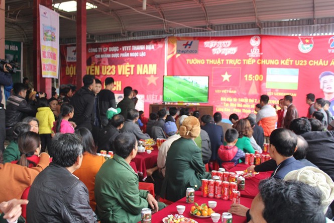 Làng Bào rộn ràng sắc đỏ cổ vũ U23 Việt Nam - ảnh 6