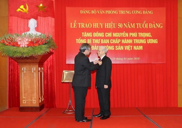 Tổng Bí thư: Cố gắng học và làm theo Bác, xứng đáng là Đảng viên - ảnh 1