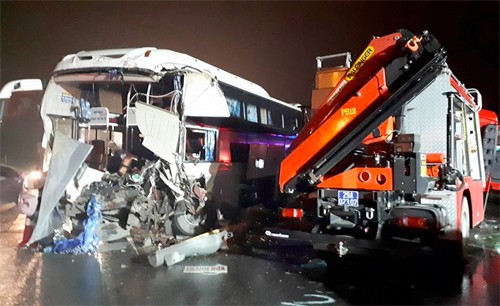 Tài xế ôtô đâm xe cứu hỏa: 'Nếu đánh lái, thương vong sẽ cao hơn' - ảnh 2