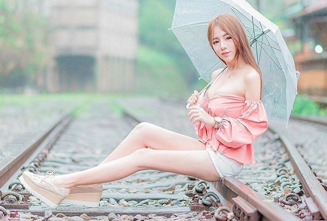 Siêu mẫu Võ Hoàng Yến báo công an vì bị giang hồ đe dọa - ảnh 2