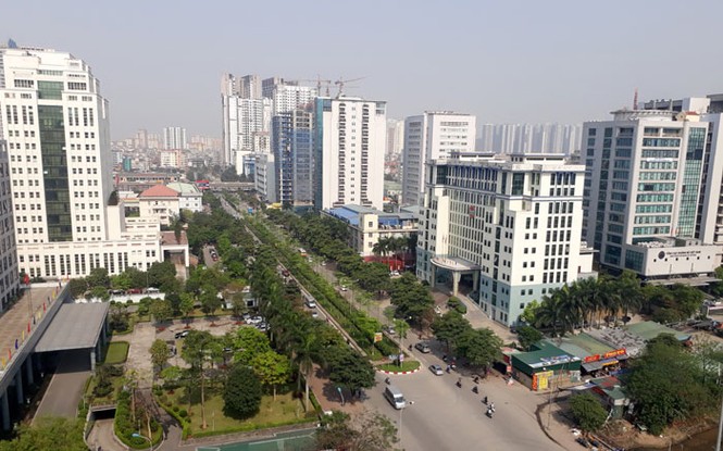 Nghịch cảnh cao ốc 'ép' hạ tầng giao thông - ảnh 1