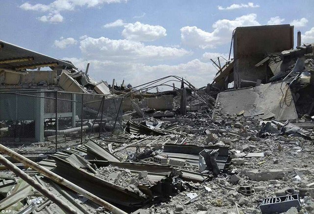 Trung tâm nghiên cứu khoa học của Syria bị đánh sập do vụ không kích - ảnh 10