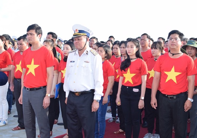 Trường Sa trong Hành trình 'Tuổi trẻ vì biển đảo quê hương' - ảnh 10