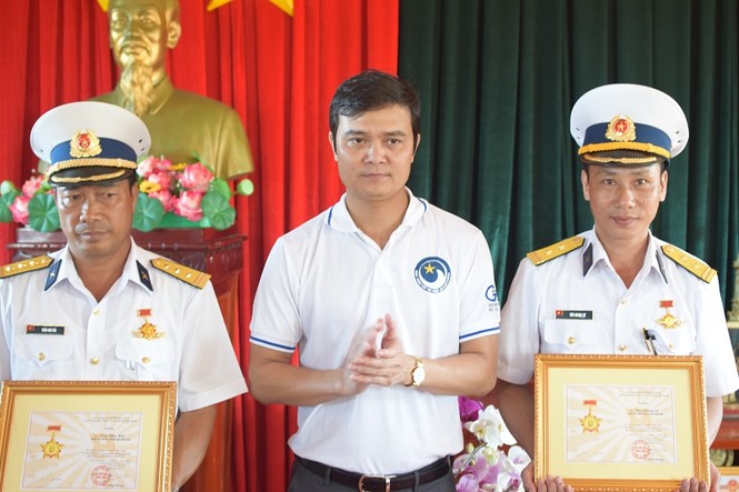 Trường Sa trong Hành trình 'Tuổi trẻ vì biển đảo quê hương' - ảnh 14