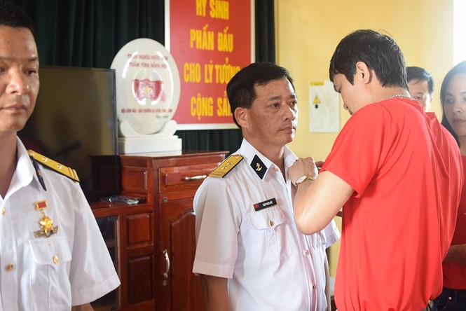 Trường Sa trong Hành trình 'Tuổi trẻ vì biển đảo quê hương' - ảnh 15